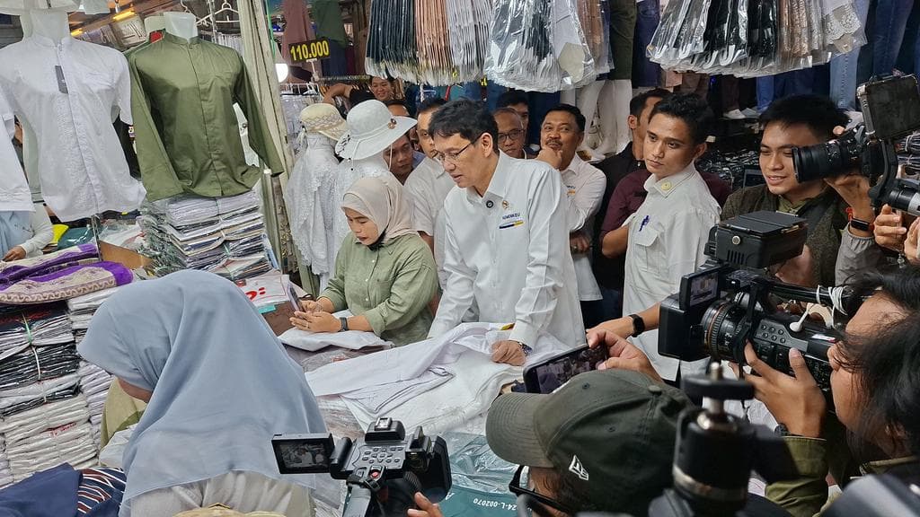 Ketika Minyak Dunia USD 100, Mengapa Harga BBM Kita Masih Tenang? Analisis Strategi Fiskal Pemerintah