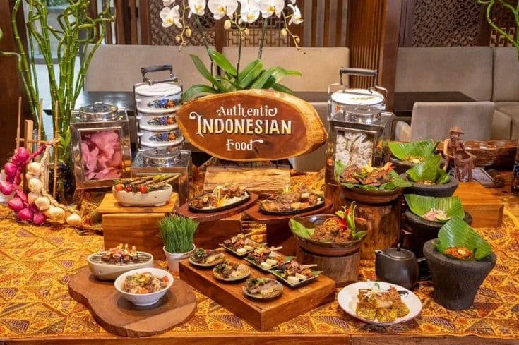 Mengarungi Gelombang Industri Kuliner: Strategi Bertahan dan Berkembang di Tengah Dinamika Zaman