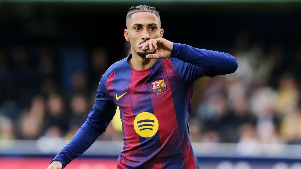 Raphinha Menjadi Bintang Malam: Analisis Lengkap Kemenangan Spektakuler Barcelona Atas Sevilla