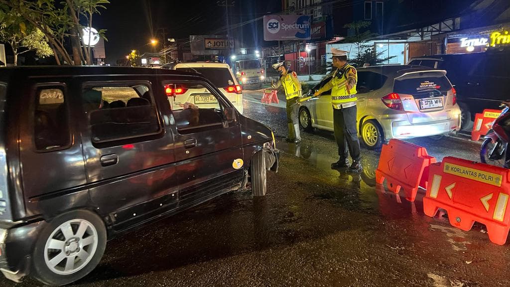 Mengurai Simpul Macet di Pringsewu: Ketika Ritual Mudik Berubah Jadi Ujian Kesabaran di Jalan